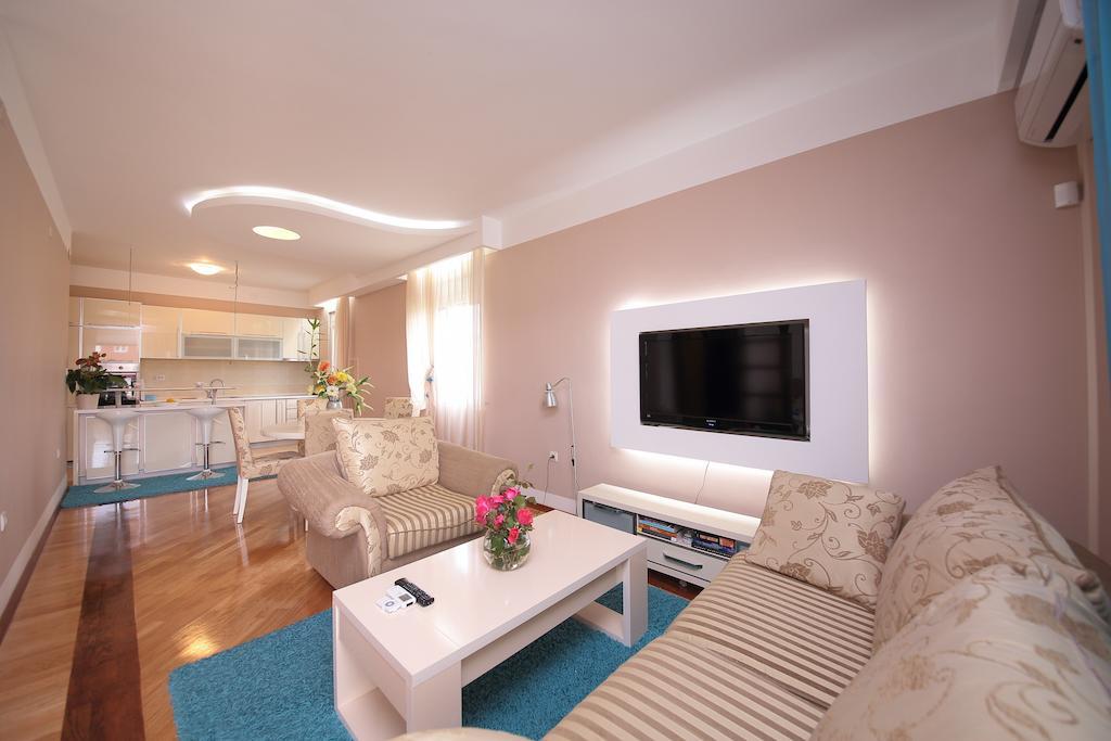 Apartments Aleksandra Podgoriçe Oda fotoğraf